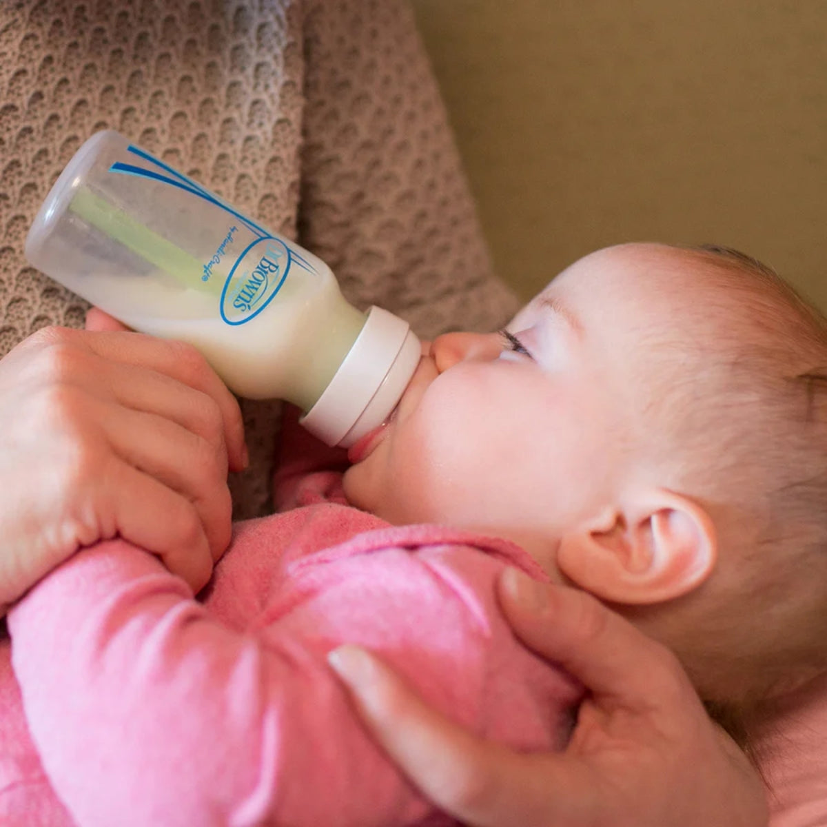 Mamadeira de Vidro Dr. Brown’s Natural Flow Anti-Colic Options+ 250ML - Slow Flow for Newborns
